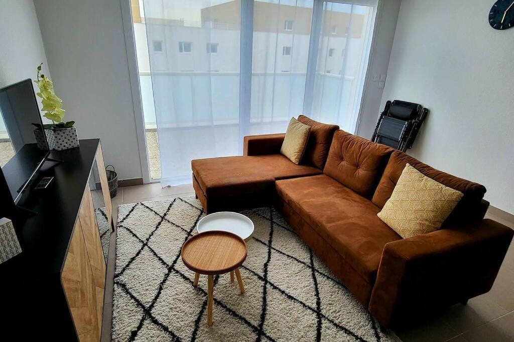 Appartement Avec Balcon/Terrasse Monteux Exterior foto